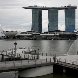 Tetangga RI Ini Sebut Mungkin Hidup dengan Omicron