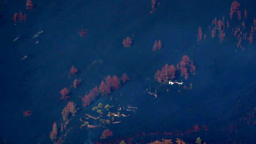 Meningkatnya aktivitas gunung berapi Cumbre Vieja. (Satellite Image ©2021 Maxar Technologies via AP)