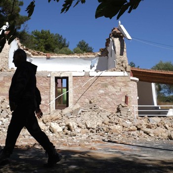 Potret Gempa M 5,8 Guncang Yunani, Rumah-rumah Hancur
