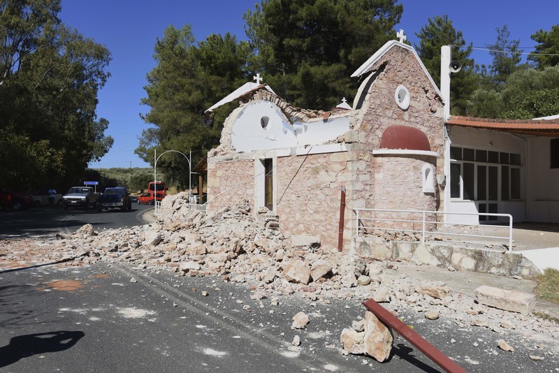 Gempa M5,8 Guncang Crete Yunani. (REUTERS/STEFANOS RAPANIS) Gempa M5,8 Guncang Crete Yunani. (REUTERS/STEFANOS RAPANIS)