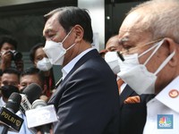 Lengkap Sudah Pesanan Kereta LRT, Luhut pun Happy!