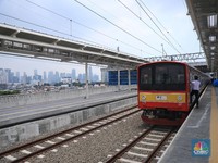 Intip Jalur Layang KRL Stasiun Manggarai yang Mulai Operasi