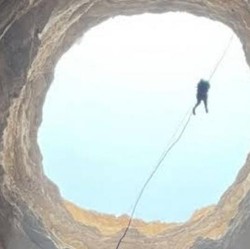 Ternyata Ini Isi Sumur Neraka Dijuluki Penjara Jin di Yaman