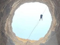 Ternyata Ini Isi Sumur Neraka Dijuluki Penjara Jin di Yaman