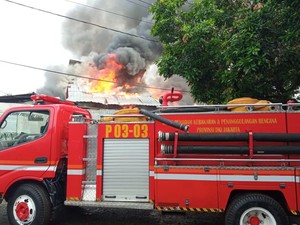 Warteg di Kebayoran Terbakar, Diduga Akibat Tabung Gas Bocor