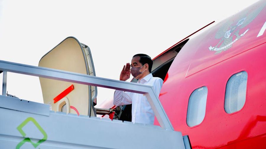 Presiden Jokowi bertolak ke Provinsi Riau dan Kepri dalam rangka kunjungan kerja. ( Biro Pers Sekretariat Presiden/ Laily Rachev)