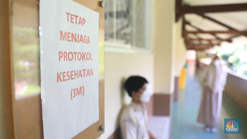 Simulasi sekolah tatap muka di SMP Al hasra Depok, Selasa, (28/9/2021). (CNBC Indonesia/ Muhammad Sabki)