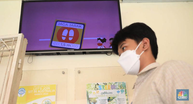 Simulasi sekolah tatap muka di SMP Al hasra Depok, Selasa, (28/9/2021). (CNBC Indonesia/ Muhammad Sabki)