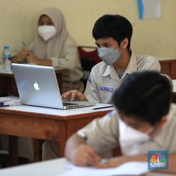 Nadiem Terbitkan Diskresi, Sekolah Tatap Muka DKI Bisa 50%