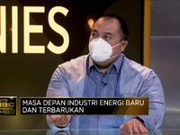 Bangun PLTS Terapung, TBS Energi Investasi US$ 200 Juta