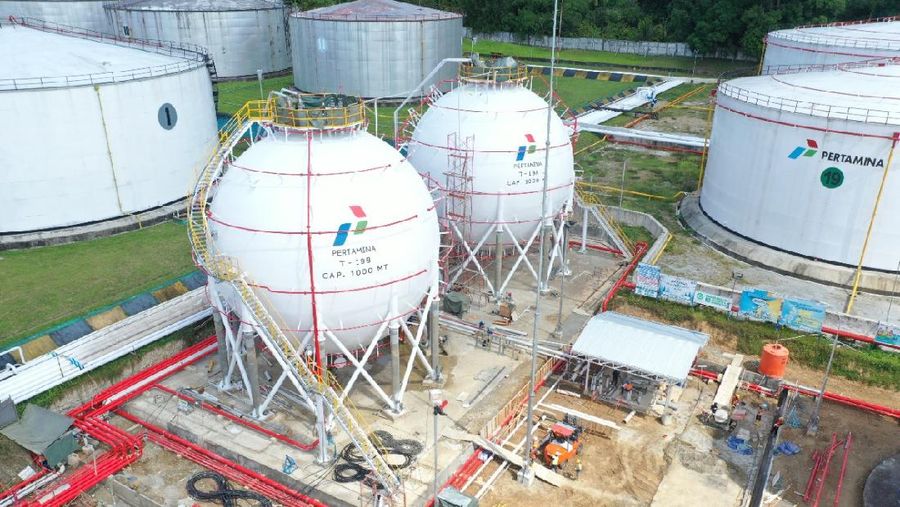 Terminal LPG di Wayame, Ambon Provinsi Maluku dengan kapasitas total 2.000 Matrik Ton (MT). (Dok: Pertamina)