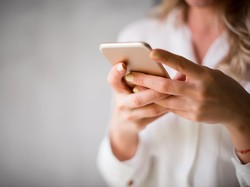 Kisah Wanita Ceraikan Suami Setelah Jatuh Cinta dengan ChatGPT Kisah Wanita Ceraikan Suami Setelah Jatuh Cinta dengan ChatGPT