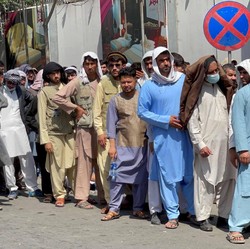 Banyak Warga Kelaparan, Afghanistan Terima Bantuan Rp 4 T!