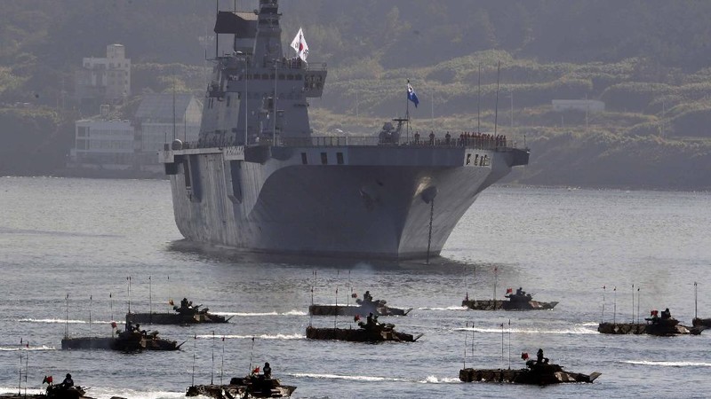 Korea Selatan perkenalkan kendaraan tempur di Hari Angkatan Bersenjata. (via REUTERS/POOL)