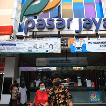 Mengintip Uji Coba PeduliLindungi di Pasar Mayestik Jakarta