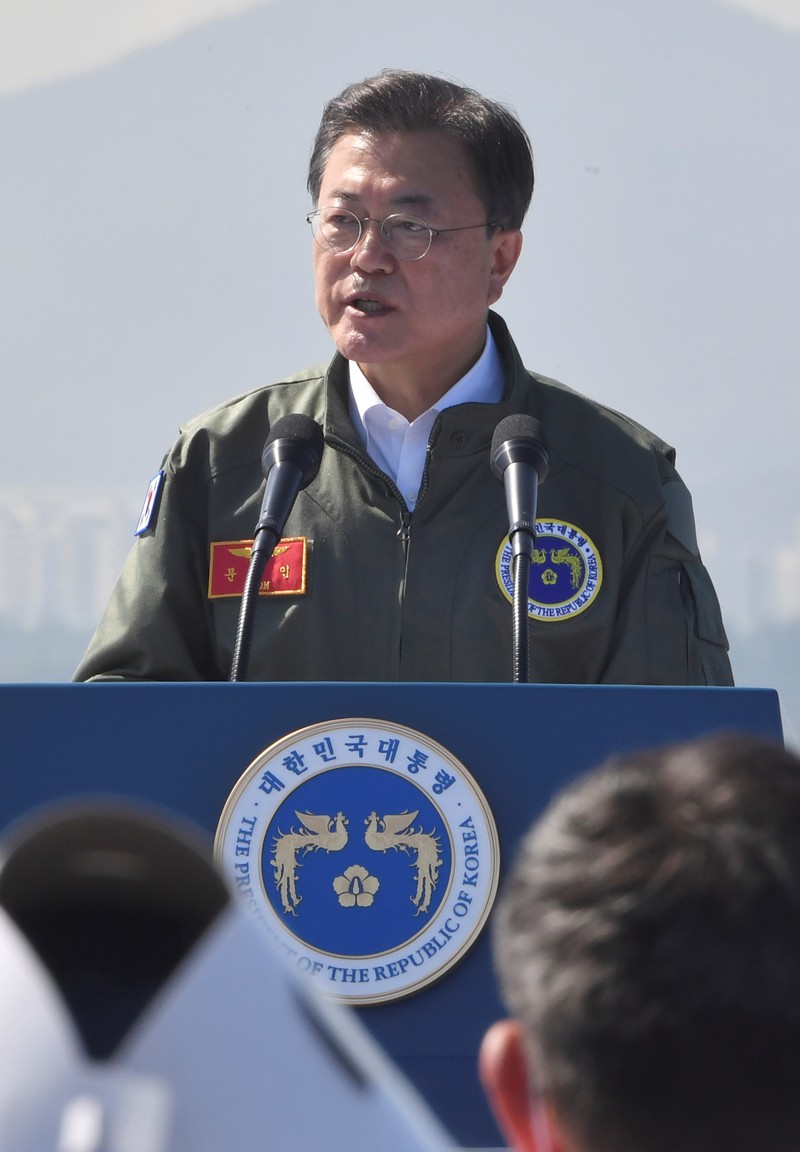 Korea Selatan perkenalkan kendaraan tempur di Hari Angkatan Bersenjata. (via REUTERS/POOL)