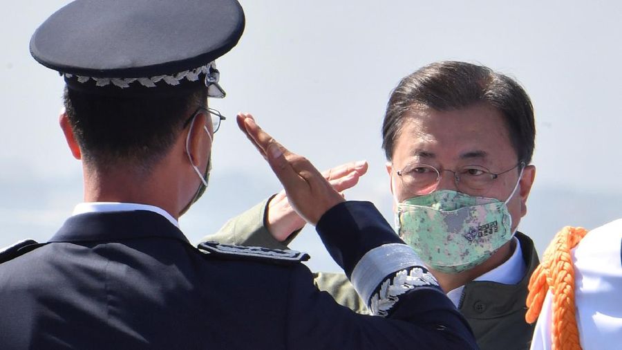 Korea Selatan perkenalkan kendaraan tempur di Hari Angkatan Bersenjata. (via REUTERS/POOL)