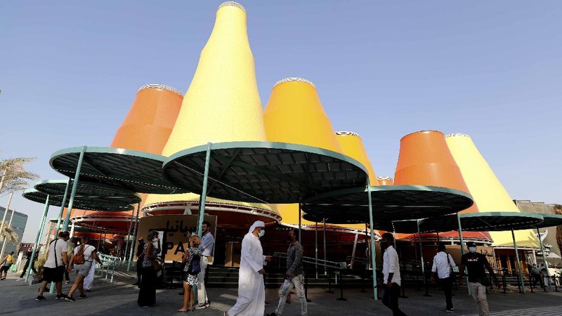 People visit the Russia pavilion during the first day of the Dubai Expo 2020 in Dubai, United Arab Emirates, Friday, Oct, 1, 2021. (AP Photo/Kamran Jebreili)