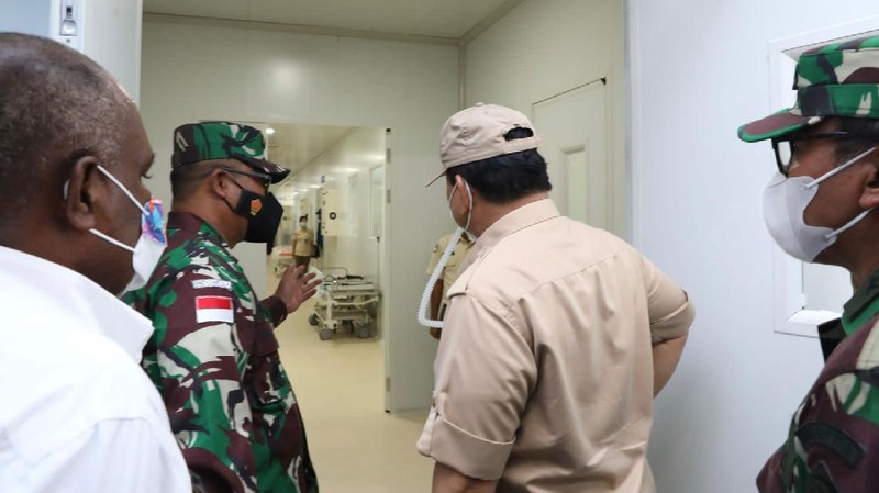 Menhan Prabowo Tinjau Kesiapan RS Modular untuk PON di Merauke. (Dok: Kementerian Pertahanan RI)