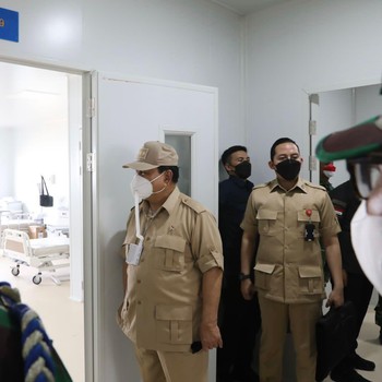 Aksi Prabowo Tinjau Langsung RS Modular untuk PON di Merauke