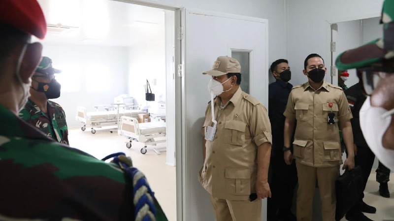 Menhan Prabowo Tinjau Kesiapan RS Modular untuk PON di Merauke. (Dok: Kementerian Pertahanan RI)
