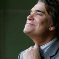 Sempat Kontroversi, Konglomerat Perancis Bernard Tapie Wafat