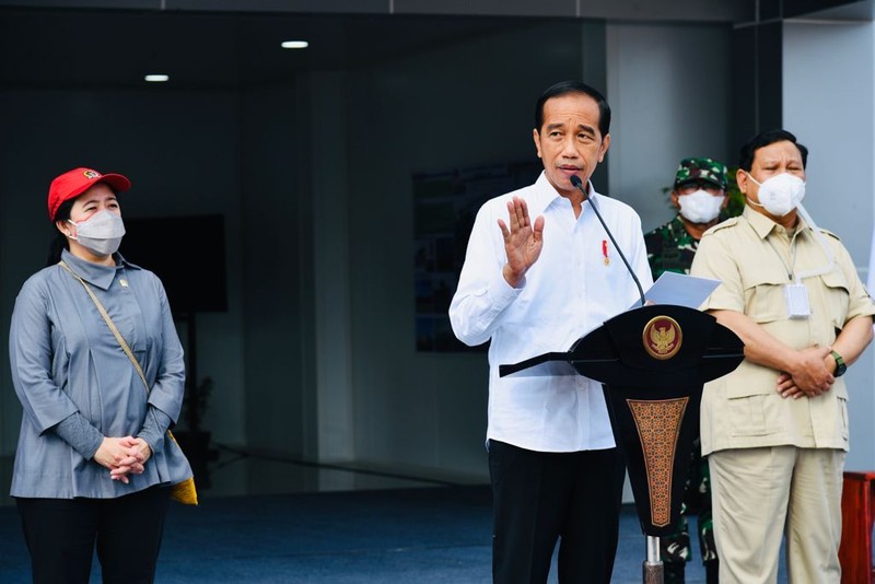 Jokowi Didampingi Menhan Prabowo Resmikan Rumah Sakit Modular Jenderal TNI LB. Moerdani di Merauke. (Photo credit: Biro Pers Sekretariat Presiden)