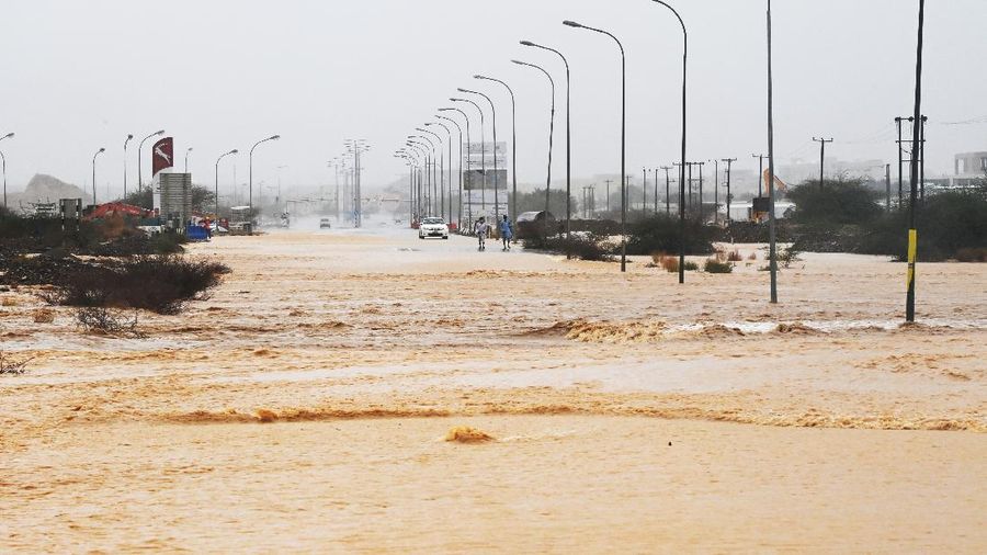 Flooded streets are seen as Cyclone Shaheen makes landfall in Muscat Oman, October 3, 2021. REUTERS/Sultan Al Hassani NO RESALES. NO ARCHIVES