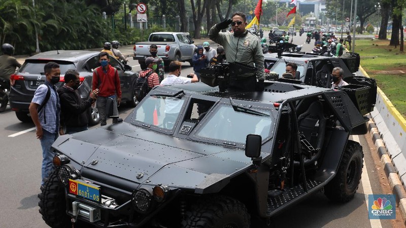 Pameran alusista rangkaian HUT ke-76 TNI tahun 2021. (CNBC Indonesia/Andrean Kristianto)