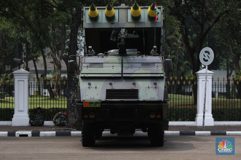 Pameran alusista rangkaian HUT ke-76 TNI tahun 2021. (CNBC Indonesia/Andrean Kristianto)