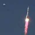 Selamatkan Astronot, Rusia Kirim Roket Berisi Teddy Bear