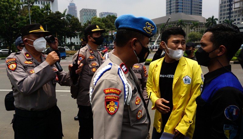 Demo Satu Tahun Omnibus law (CNBC Indonesia/Tri Susilo) Demo Satu Tahun Omnibus law (CNBC Indonesia/Tri Susilo)