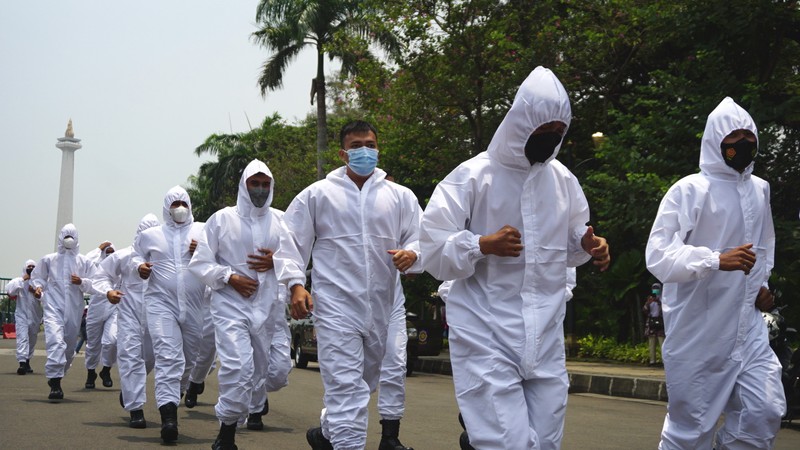 Demo Satu Tahun Omnibus law (CNBC Indonesia/Tri Susilo)