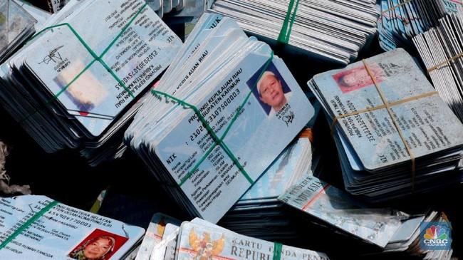 Masuk Gedung Diminta KTP dan Difoto Ternyata Melanggar Undang-Undang