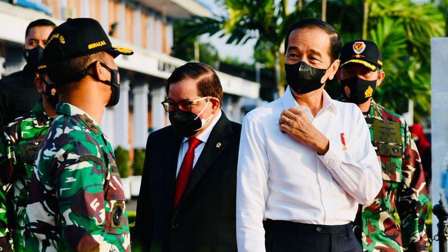 Jokowi bertolak ke Jawa Barat dalam rangka kunjungan kerja. (Biro Pers Sekretariat Presiden/Laily Rachev)