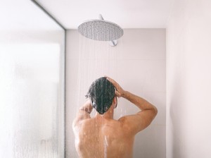 Kamar Mandi di Kamar Hotel Letaknya Dekat Pintu Masuk, Kenapa?