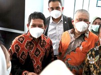 Dirut BPJS Kesehatan & Komisi IX Tinjau Faskes di Samarinda