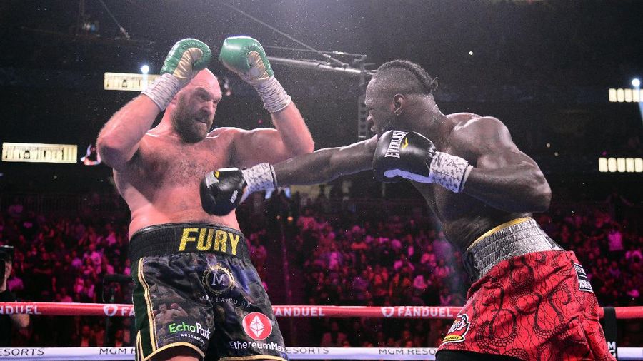 Boxing - Tyson Fury v Deontay Wilder - WBC Heavyweight Title - T-Mobile Arena, Las Vegas, Nevada, U.S. - October 9, 2021  Tyson Fury in action against Deontay Wilder REUTERS/Steve Marcus     TPX IMAGES OF THE DAY
