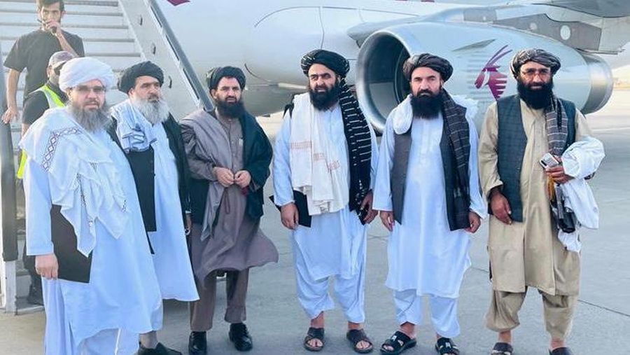 Taliban delegates meet with Qatar delegates in Doha, Qatar, in this handout photo uploaded to social media on October 9, 2021. Picture uploaded on on October 9, 2021. Social media handout/via REUTERS ATTENTION EDITORS - THIS IMAGE HAS BEEN SUPPLIED BY A THIRD PARTY. NO RESALES. NO ARCHIVES.