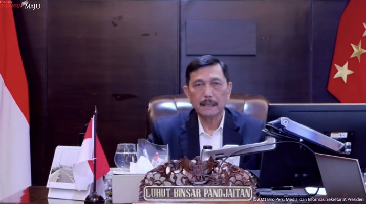 Menko Marves Luhut Binsar Pandjaitan Saat Konferensi Pers PPKM, Jakarta,11 Oktober 2021. (Tangkapan Layar Youtube Skretariat Presiden)