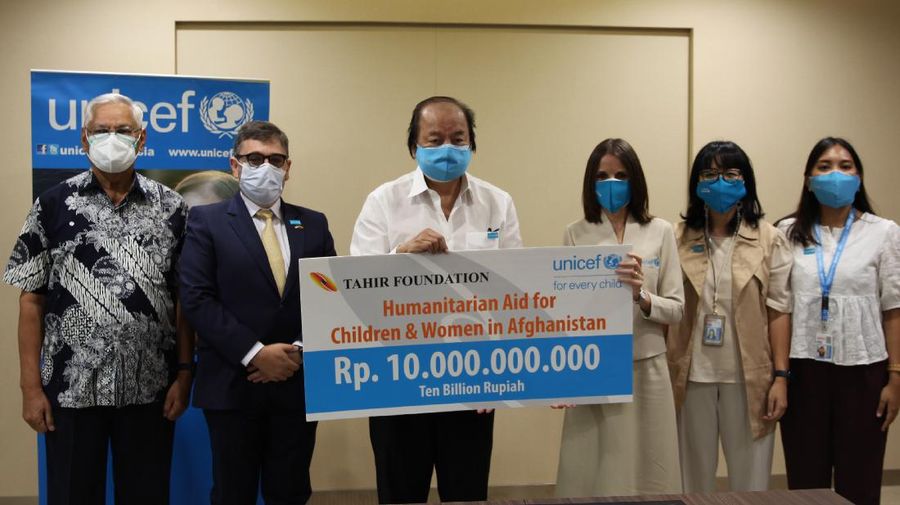 Dato' Sri Tahir, melalui Tahir Foundation hari ini mengumumkan hibah senilai Rp 10 miliar (sekitar US$ 700.000) untuk mendukung respon UNICEF terhadap krisis kemanusiaan di Afghanistan. (Dok. ist)