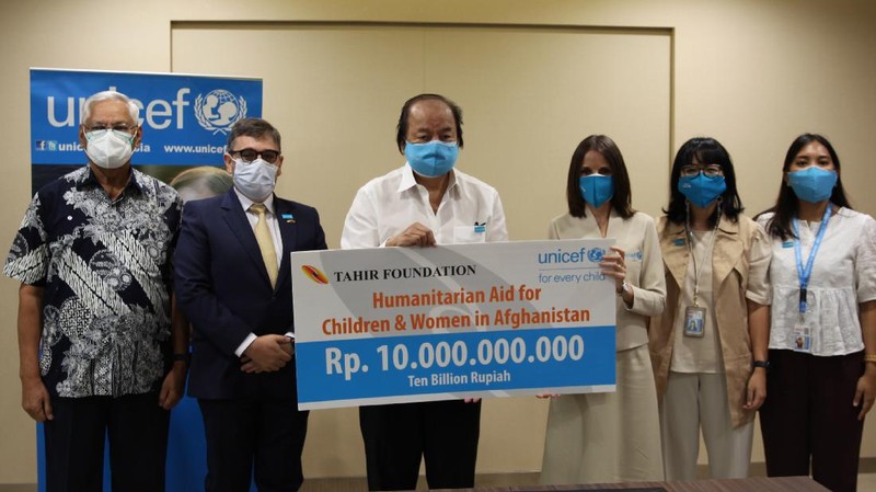 Dato' Sri Tahir, melalui Tahir Foundation hari ini mengumumkan hibah senilai Rp 10 miliar (sekitar US$ 700.000) untuk mendukung respon UNICEF terhadap krisis kemanusiaan di Afghanistan. (Dok. ist)