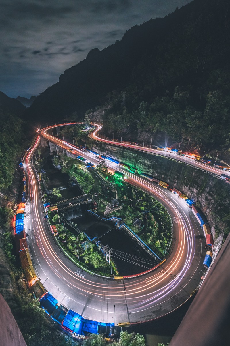 Transfagarasan, Rumania (Photo by Ümit Yıldırım on Unsplash)