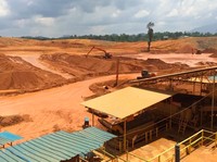 Jokowi Minta Hilirisasi Bauksit, Smelter Alumina Antam Lambat
