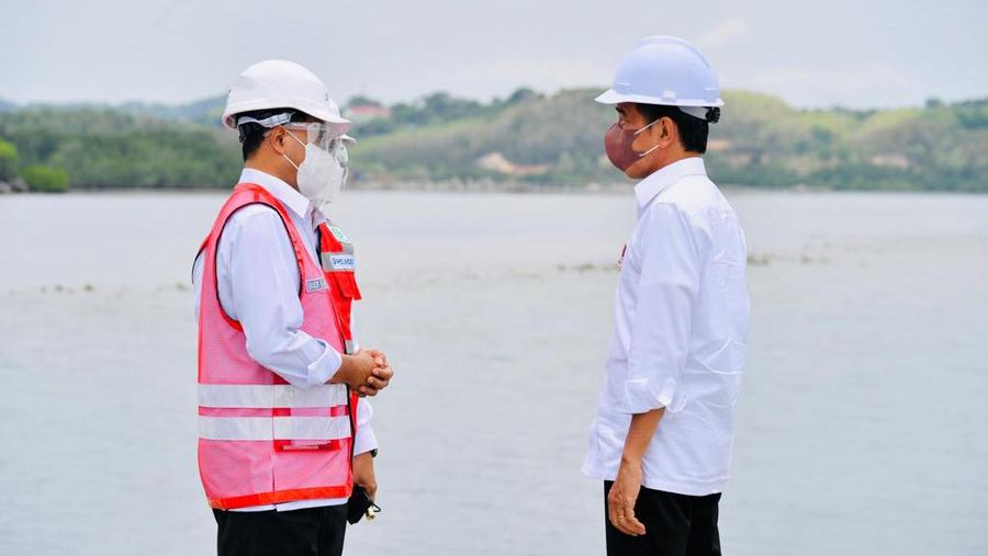 Presiden Joko Widodo Saat Peresmian Penggabungan Pelindo dan Terminal Multipurpose Wae Kelambu Pelabuhan Labuan Bajo. ((Biro Pers Sekretariat Presiden/Laily Rachev)