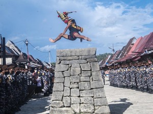 Tradisi Lompat Batu di Nias, Prosesi Sakral soal Pengakuan Diri