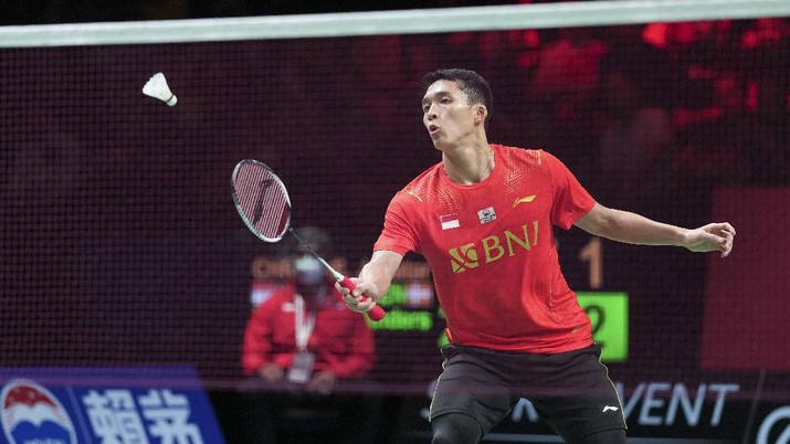 Jonatan Christie of Indonesia in action against Denmark's Anders Antonsen during the Thomas Cup men's team semifinal badminton match in Aarhus, Denmark, Saturday, Oct. 16, 2021. (Claus Fisker/Ritzau Scanpix via AP)