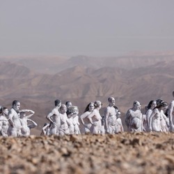 Ancaman Selain Covid Makin Nyata, Ramai-ramai Bugil di Israel