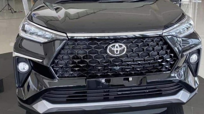 Toyota Veloz. Ist