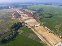 Proyek Kereta Cepat Berantakan, Harga Tanah 'Gorengan' Anjlok